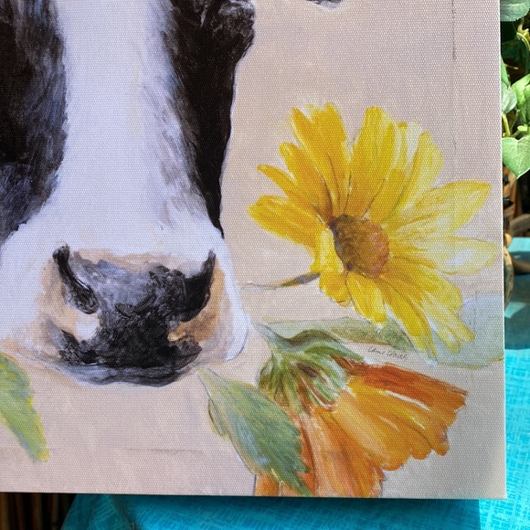 Cow print with daisy - Picture 2 of 5